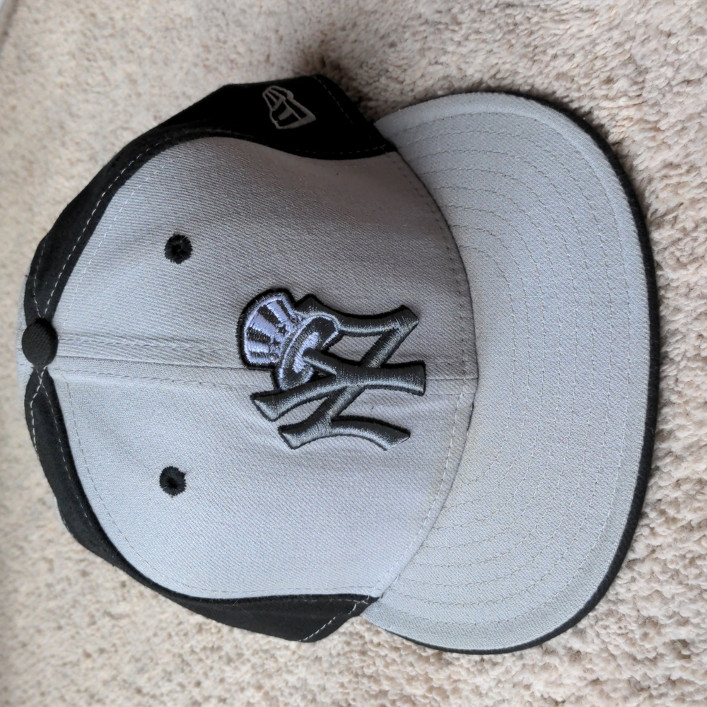 Vintage Throwback New York Yankees Baseball Hat (New Era Size 7 3/8)